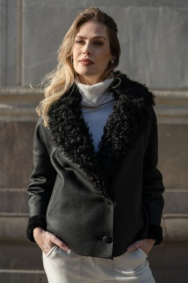 Kożuch damski z naturalną mireuszką