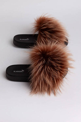 Brązowe toffi klapki z naturalnym futrem lisa