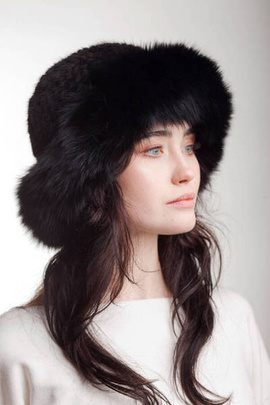 Czarna czapka futrzana z norki i lisa