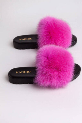 Różowe klapki skórzane z naturalnym futrem z lisa