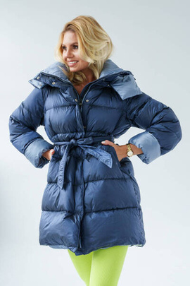 Granatowa kurtka Marcela marki Flo&Clo z futrzanym obszyciem