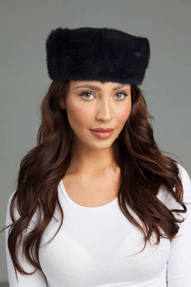 Czarny toczek z naturalnego futra norki