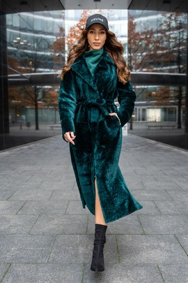 Kożuch ze skór merynosów w kolorze głębokiej zieleni