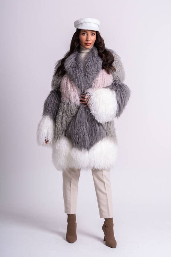 Pastelowy kożuch ze skór jagnięcych