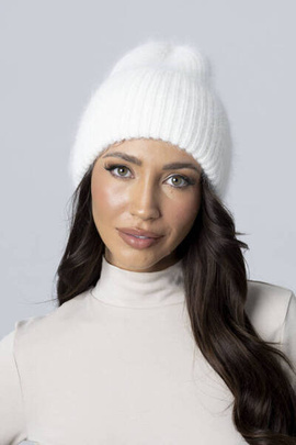 Biała moherowa czapka z angory