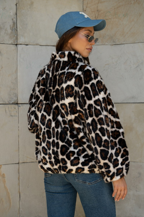 Futro z norek w zwierzęcy print panterki