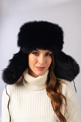 Czarna futrzana uszanka z naturalnego futra lisa