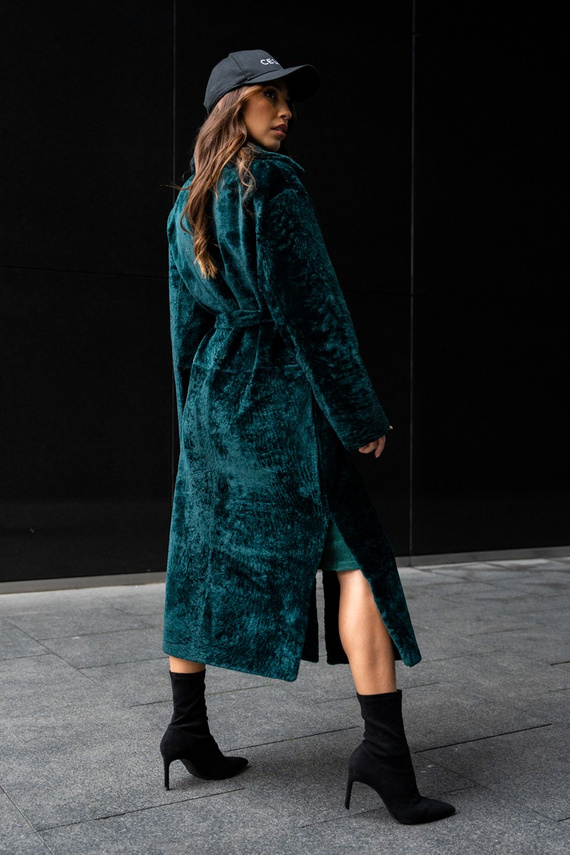 Kożuch ze skór merynosów w kolorze głębokiej zieleni