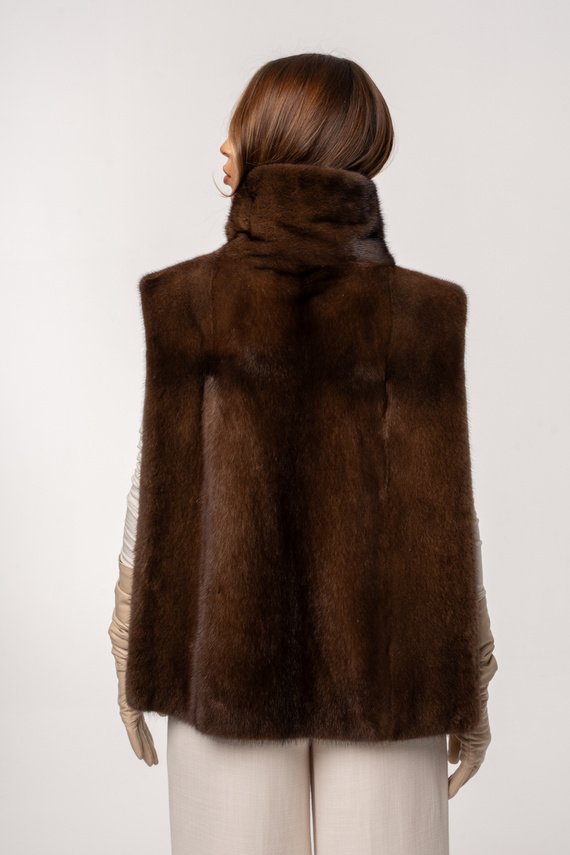 Futrzany golf z naturalnej norki w kolorze brązowym