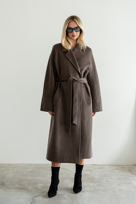 Jesienny płaszcz w kolorze taupe