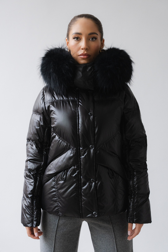Czarna kurtka puchowa Ariana z kapturem