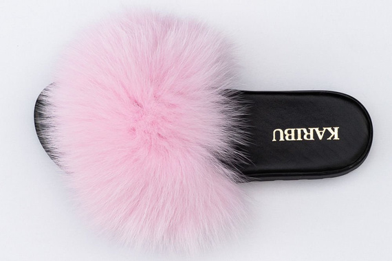 Jasno różowe klapki skórzane z naturalnym futrem z lisa