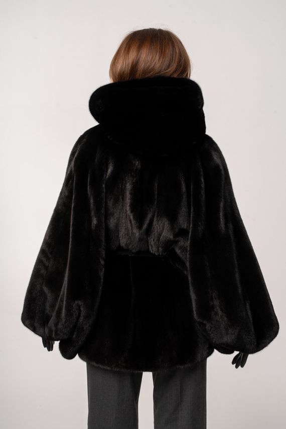 Czarne futro w stylu poncza z kapturem z naturalnych norek Blackglama