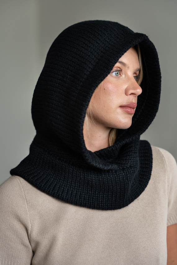 Czarna kominiarka Balaclava z wełny merino