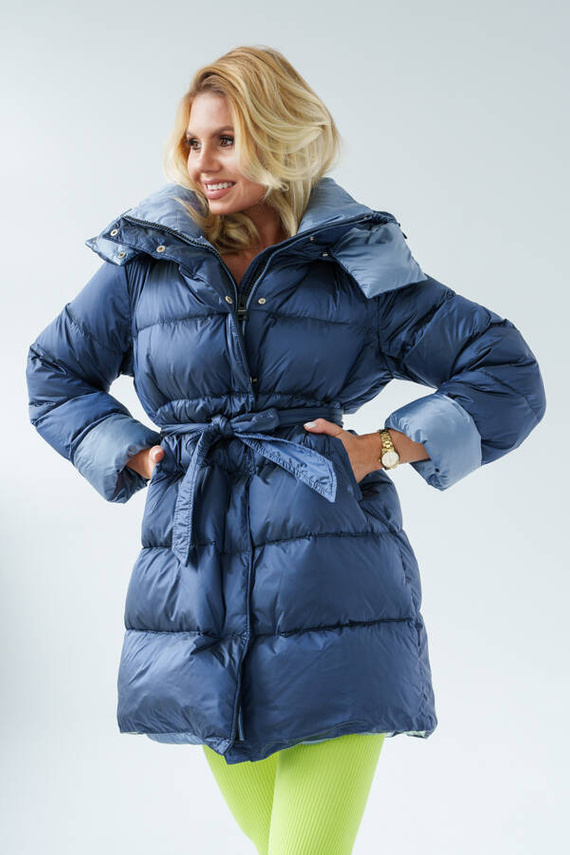 Granatowa kurtka Marcela marki Flo&Clo z futrzanym obszyciem