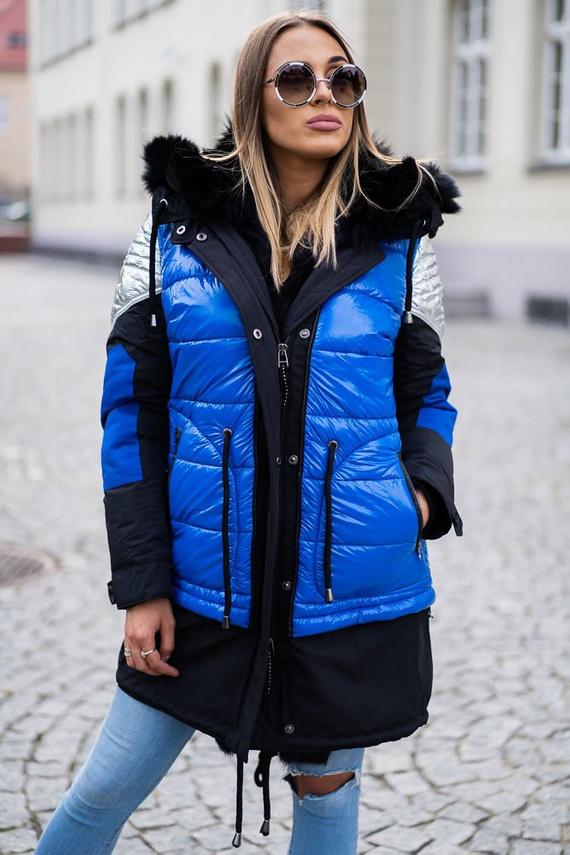 Parka damska obszyta naturalnym futrem lisa.