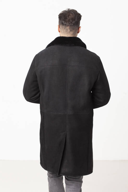 Czarny długi kożuch męski ze skór jagnięcych