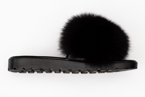 Jasno różowe klapki skórzane z naturalnym futrem z lisa