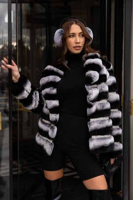 Czarno-szare futro z królika szynszylorexa