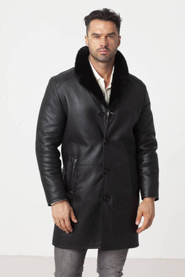 Czarny długi kożuch męski ze skór jagnięcych