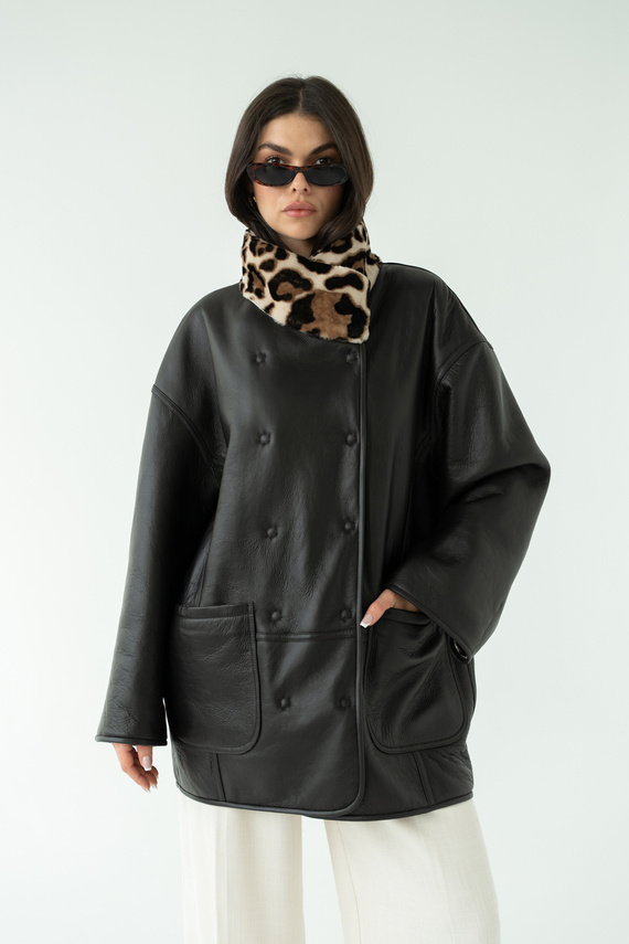 Dwustronny kożuch w zwierzęcy print ze skór jagnięcych typu merino