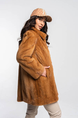 Koniakowe futro z grzbietów norek