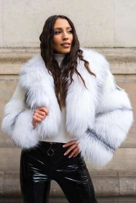 Futro z grzbietów lisa arctic fox