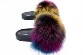 Kolorowe damskie klapki z naturalnym futrem z lisa