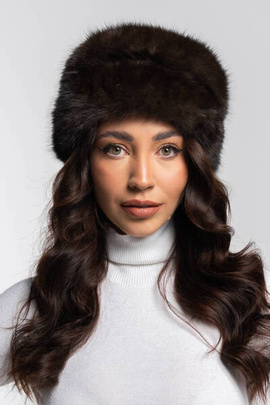 Brązowy toczek damski z naturalnego futra sobola