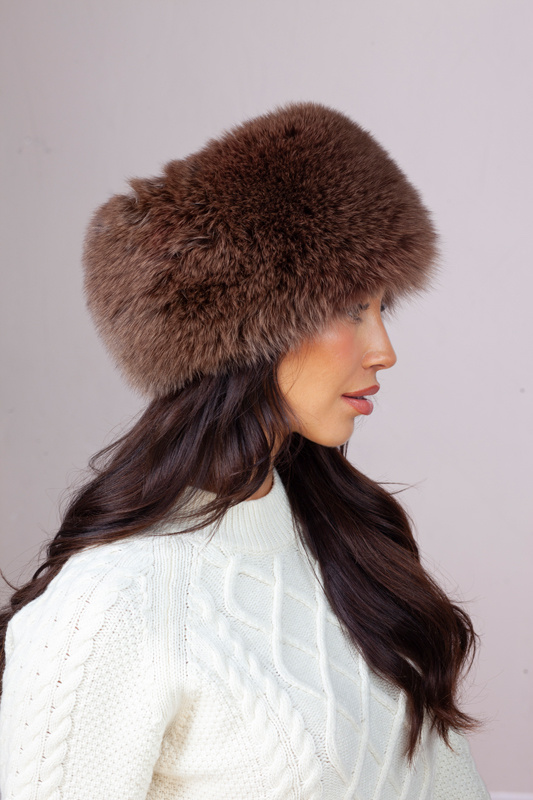 Brązowy toczek damski z naturalnego futra lisa