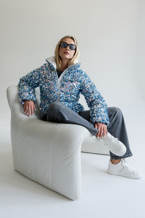 Ekskluzywna włoska kurtka puchowa z cekinami marki Flo&Clo