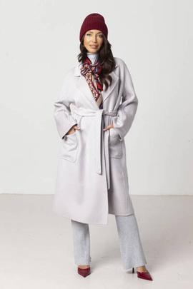 Wełniany płaszcz w kolorze jasno-szarym