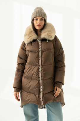 Beżowo-miedziana  włoska kurtka puchowa marki Flo&Clo z kapturem i futrzanym wykończeniem
