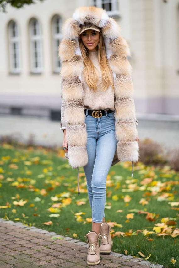 Beżowa parka z obszyciem z białej norki i lisa Gold Island