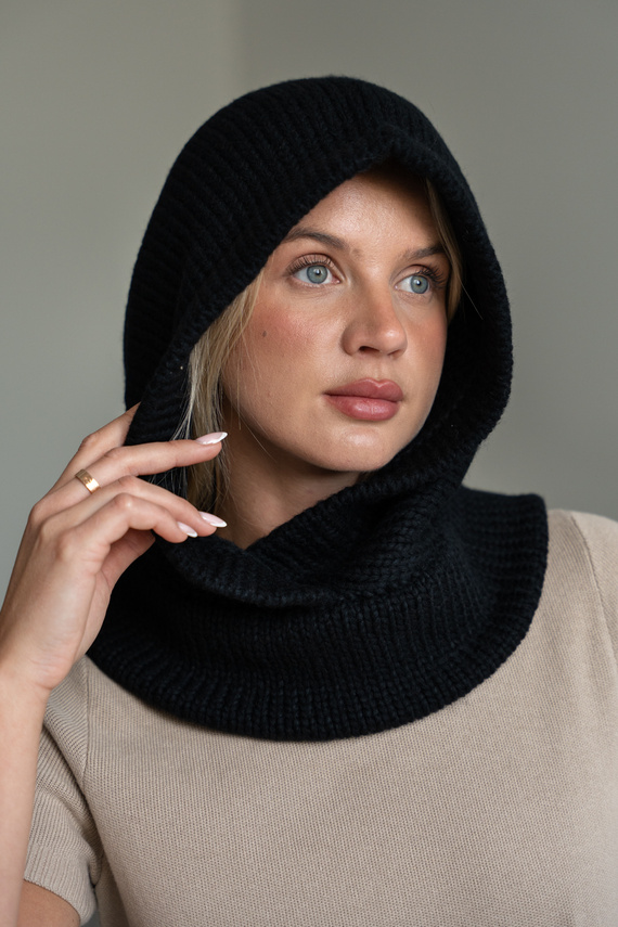 Czarna kominiarka Balaclava z wełny merino