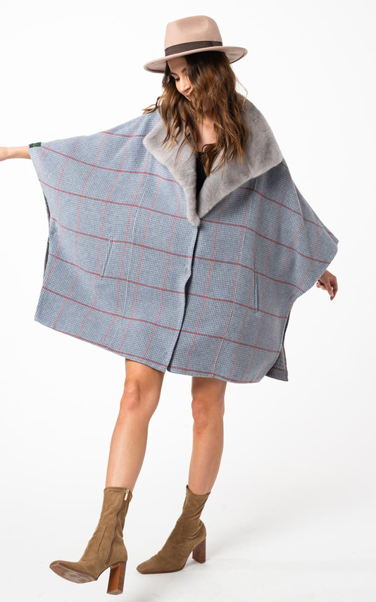 Ponczo damskie z alpaki z kołnierzem z norki