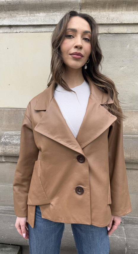 Jasno brązowy żakiet Dafne ze skóry 