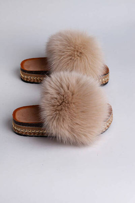 Beżowe (szampan) klapki damskie z naturalnym futrem lisa piesaka edycja limitowana