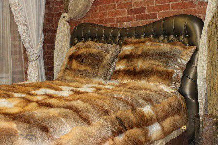 Narzuta z naturalnego futra lisa