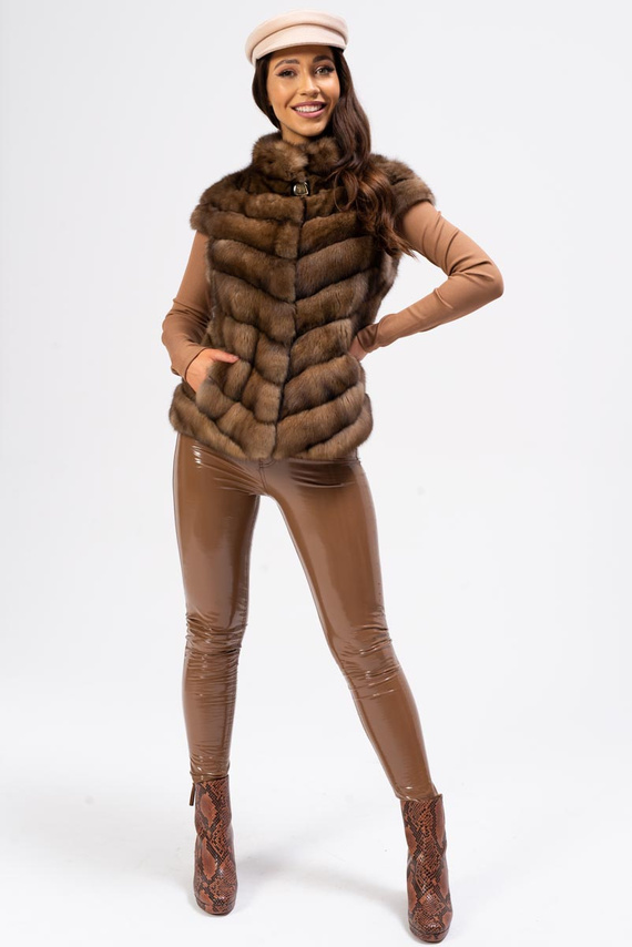 Brązowa kamizelka z naturalnego futra sobola Berguzinsky