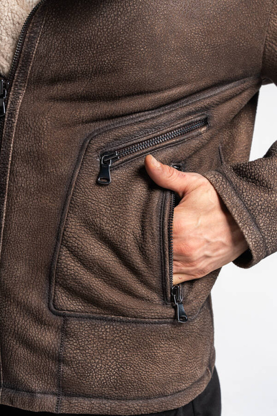 Brązowy kożuch męski pilotka 