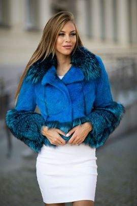 Futro naturalne z grzbietów norek oraz lisa.