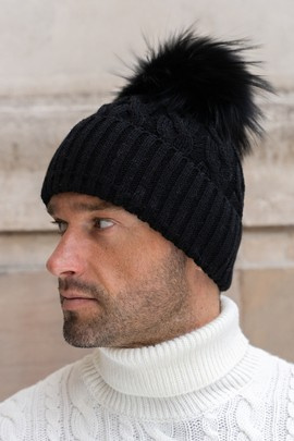 Męska czapka wełniana z pomponem z naturalnego futra jenota w kolorze czarnym