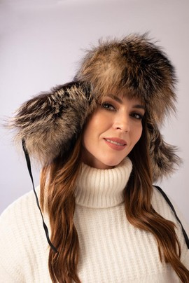 Futrzana papacha z naturalnego futra lisa