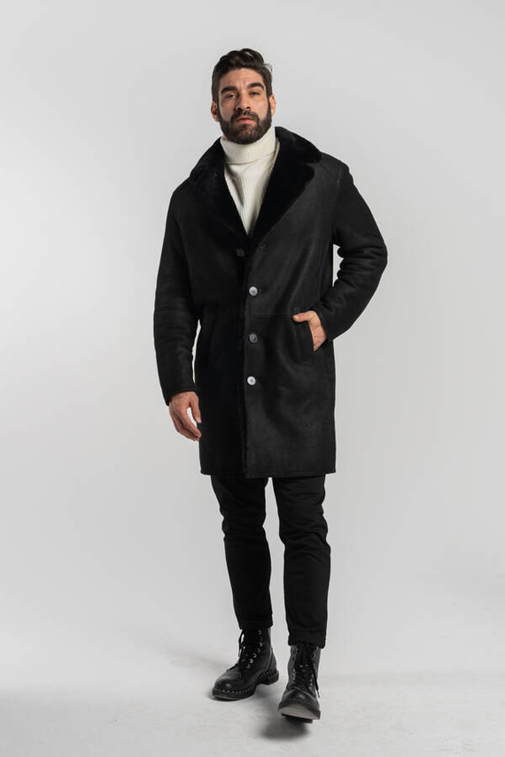 Czarny długi kożuch męski ze skór jagnięcych