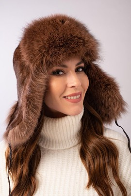 Brązowa papacha z naturalnego futra lisa i norki