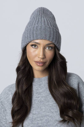 Szara czapka z kaszmiru i wełny