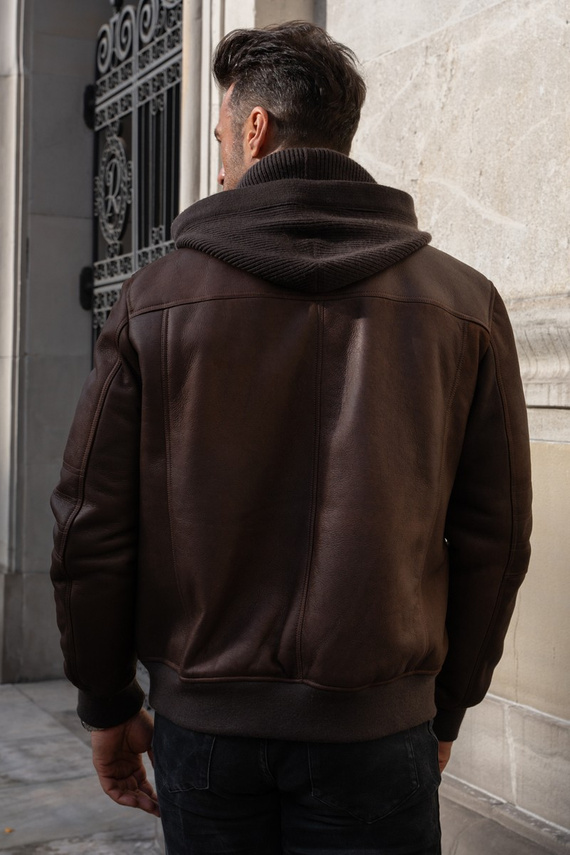 Czekoladowa kurtka męska ocieplna kożuchem