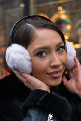 Różowe nauszniki futrzane