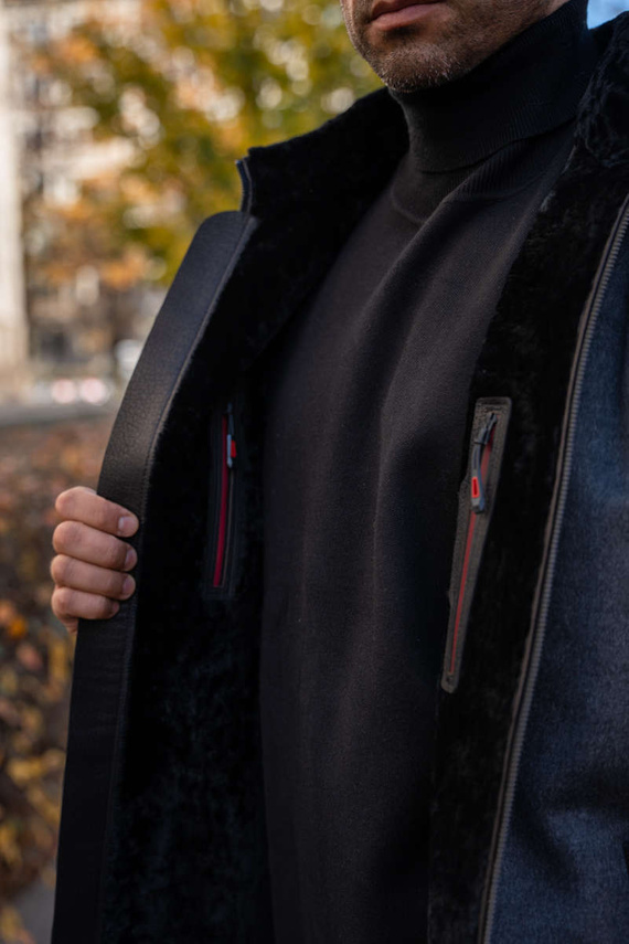 Szara kaszmirowa kurtka ocieplana kożuchem